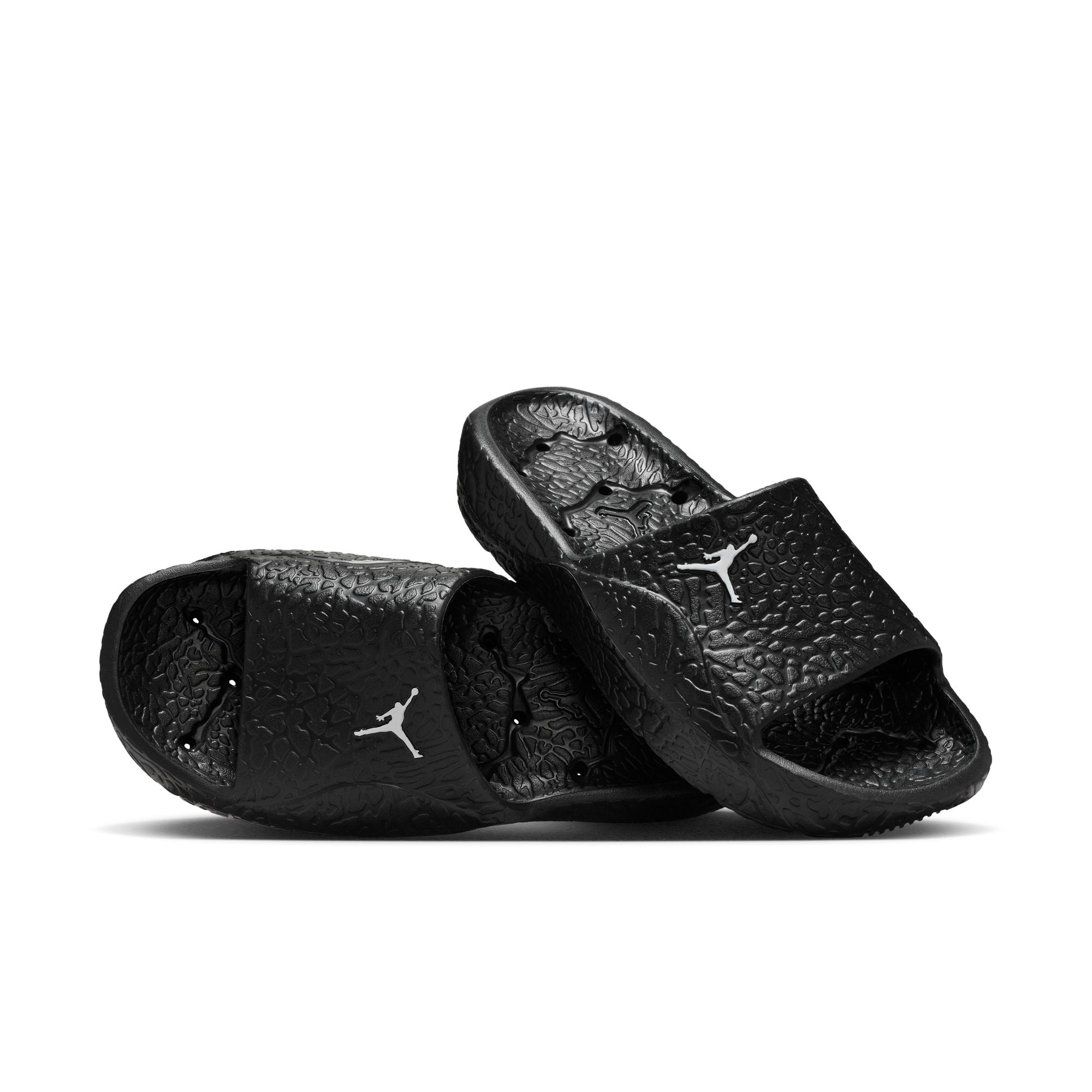 Jordan Franchise Slide SH men’s slide in Black and White with textured design and Jumpman logo