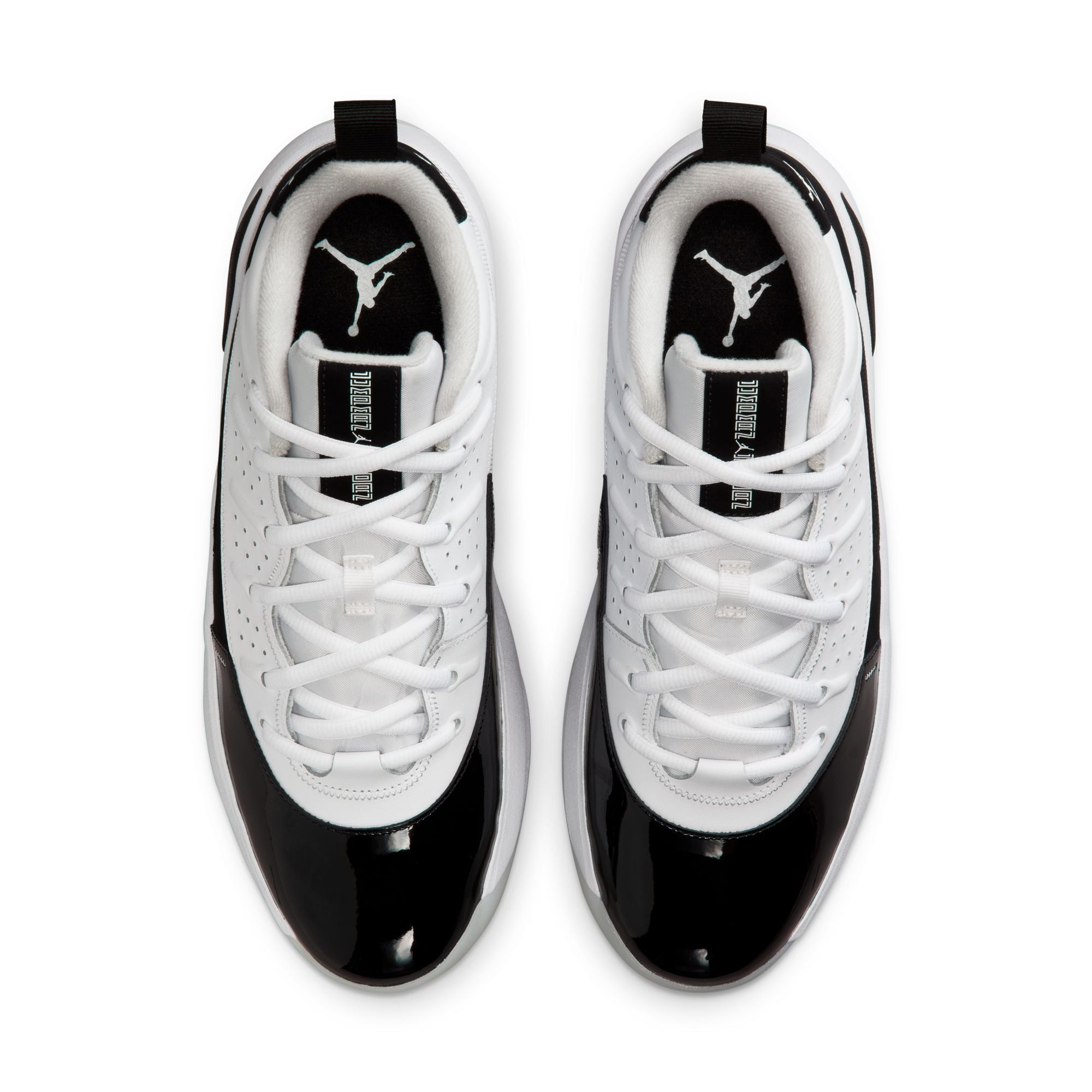Jordan Max Aura 7 men’s trainers in White and Black with visible Air heel unit