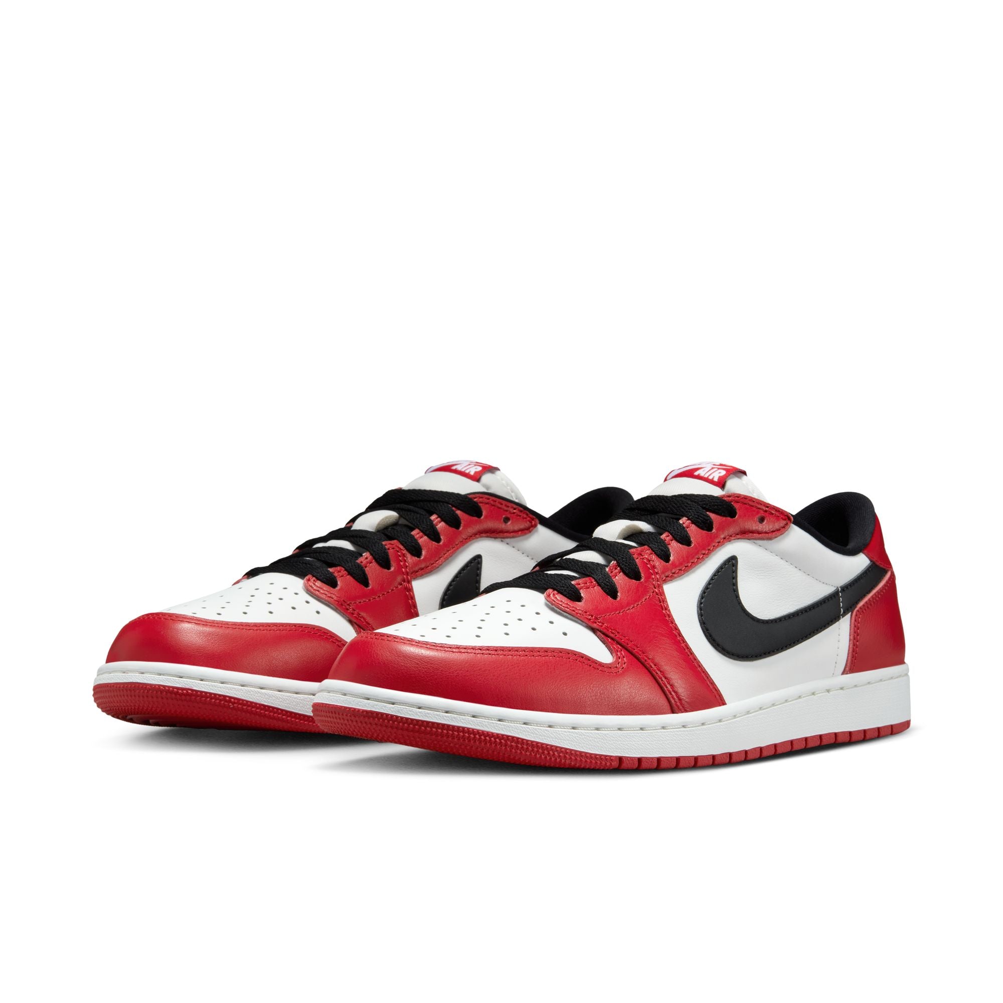 Air Jordan 1 Retro Low OG Chicago men’s sneakers in Varsity Red, Black, and Summit White side view