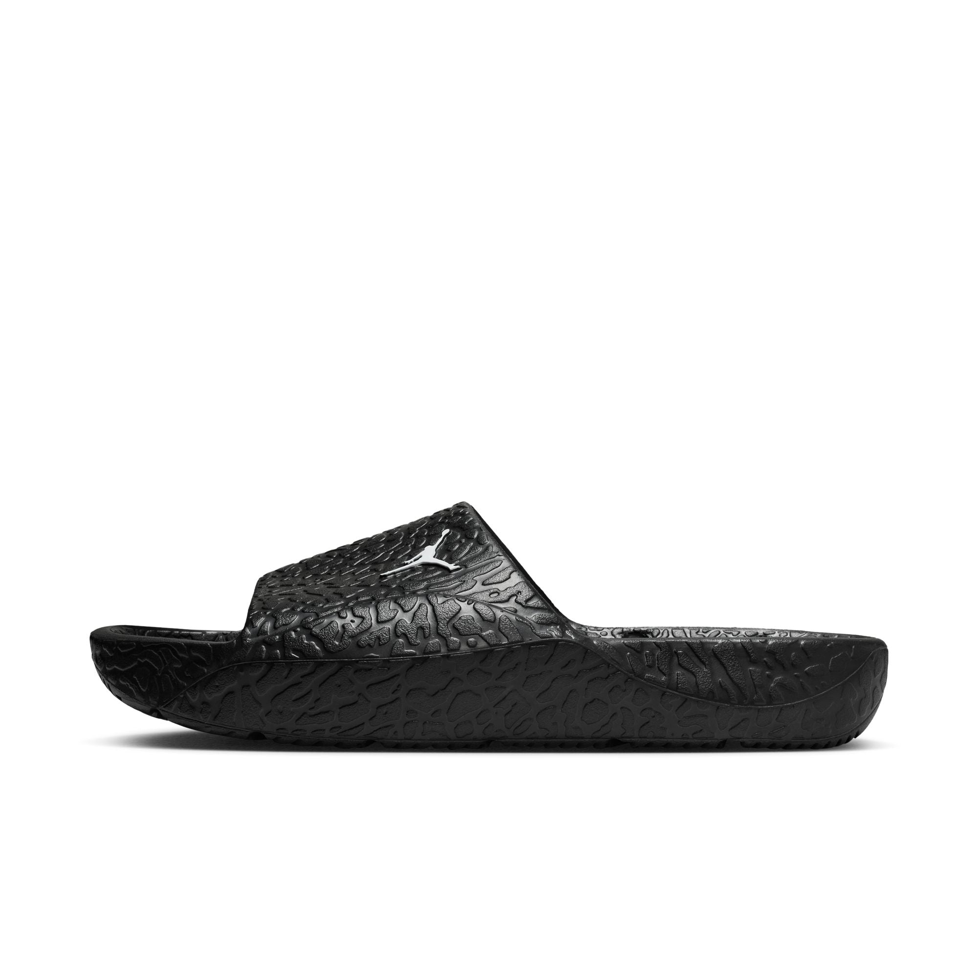 Jordan Franchise Slide SH men’s slide in Black and White with textured design and Jumpman logo