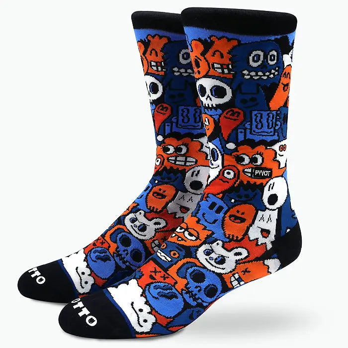Everyone Everywhere Always by PYVOT lifestyle Socks